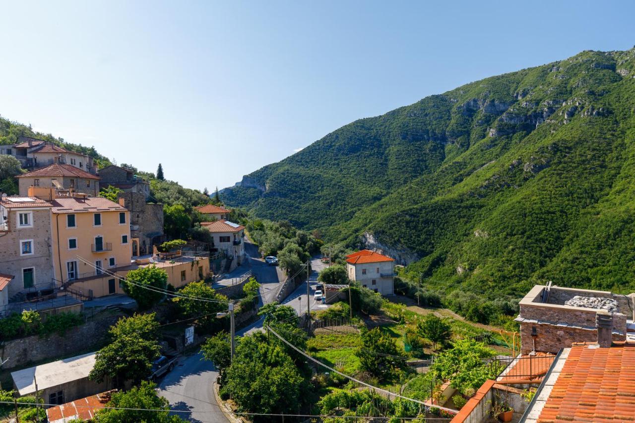 Arve Castelbianco - B&B E Appartamento Colletta Екстериор снимка